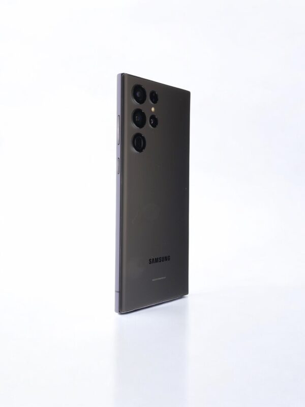 S22 Ultra Fekete 2-Photoroom